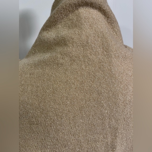 Shoulder wrap. Gold sparkle flecks with fringe. Smoke free home. Clean like new - Picture 5 of 5